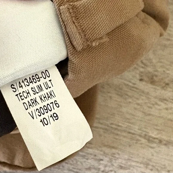 Old Navy Ultimate Tech Slim Built in flex Dark Khaki Pants - Picture 7 of 7